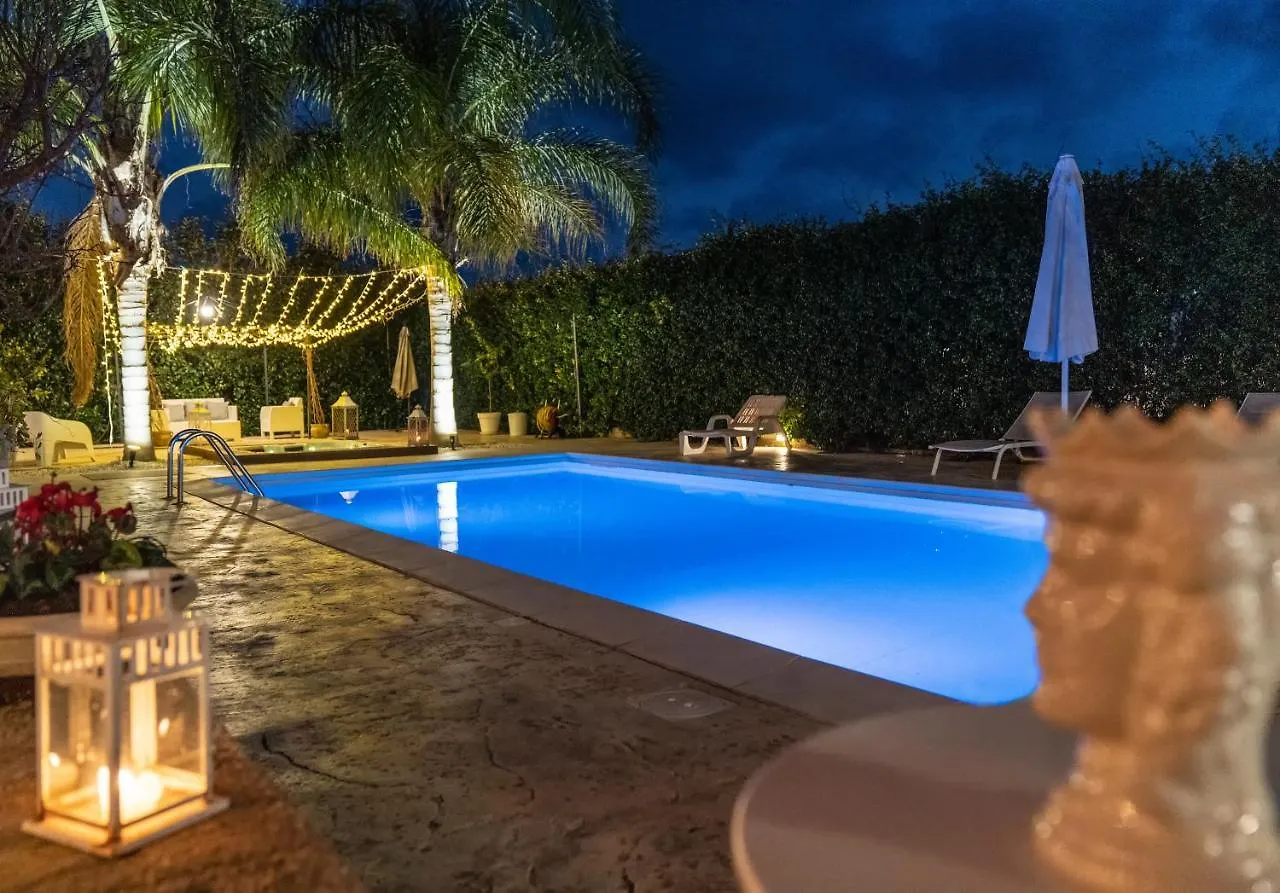 Case Vacanze La Fenice- Casa Mediterranea Cava dʼAliga 0*,  イタリア