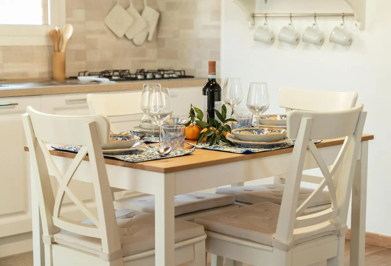 Case Vacanze La Fenice- Casa Mediterranea Cava dʼAliga ヴィラ